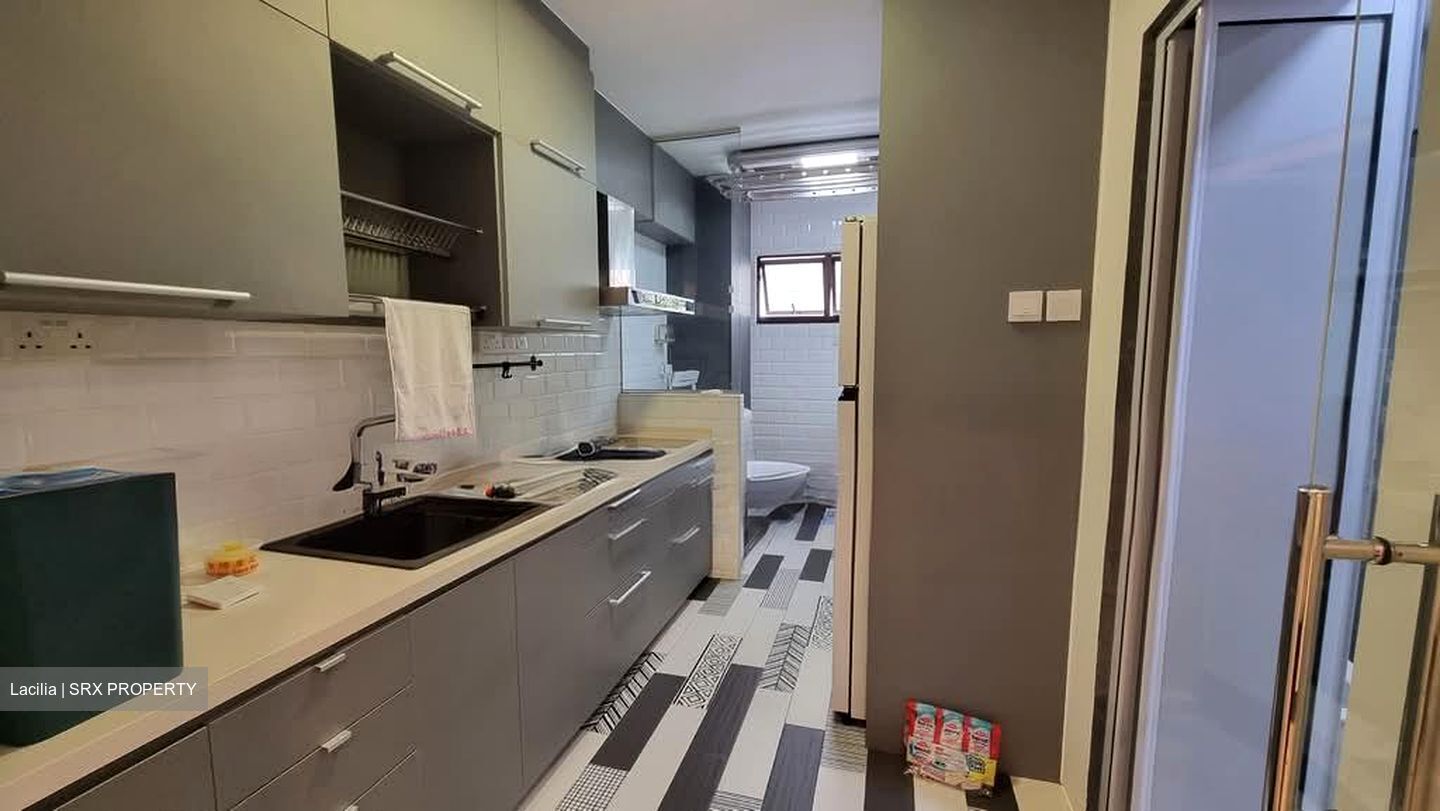 Blk 18 Dover Ville (Queenstown), HDB 4 Rooms #563308951